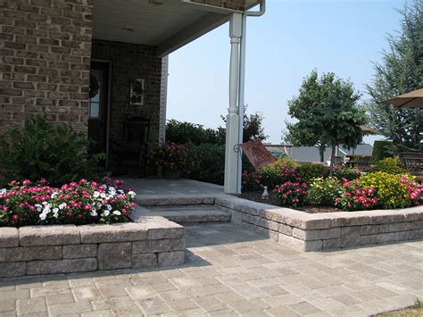 Creative Outdoor Stairs Options Using Allan Block Retaining Walls