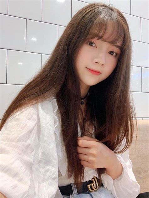 Hot girl ảnh thẻ Lê Lý Lan Hương sau 5 năm nổi tiếng 2sao
