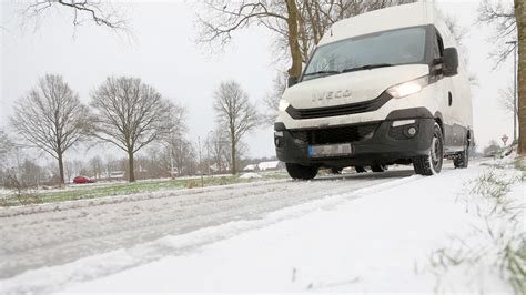 Verkehr 26 Glätteunfälle in Ostfriesland nur bis zum Mittag