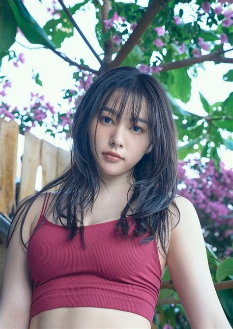 桜井日奈子、最新写真集のタイトル決定！ 3種の表紙も一挙解禁 4枚目の写真・画像 Rbb Today