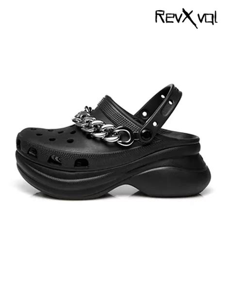 Total 64+ imagen emo crocs - Abzlocal.mx