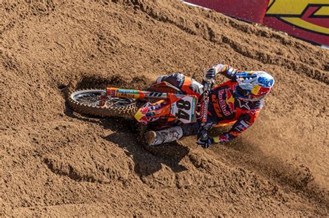 Mxgp Jeffrey Herlings E Jago Geerts Vincono Il Gp Della Sardegna