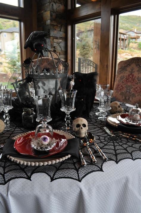 Halloween Tischdeko 5 tolle Motive für gruseligen Tafelschmuck