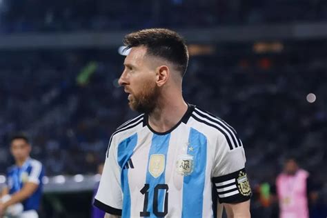 Unggah Foto Lionel Messi Akun Instagram Federasi Sepakbola Argentina