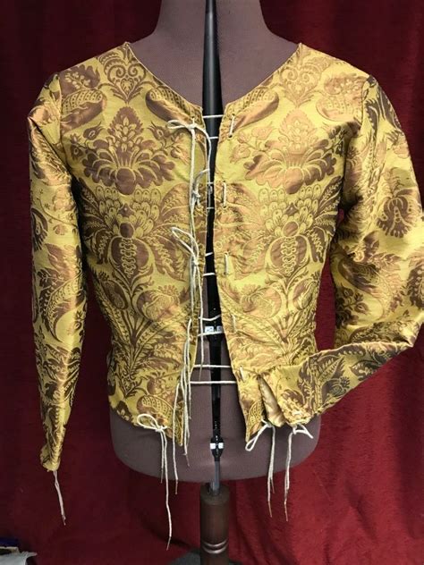 15th Century Doublet In Silk 42 15th Century Clothing Century