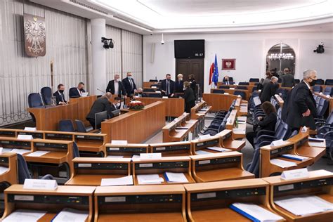 Senat przyjął nowelizację budżetu na 2020 r i zgłosił do niego