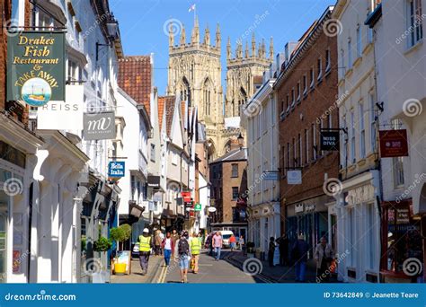 Busy Street In York Uk Looking Toward York Minster Editorial Stock