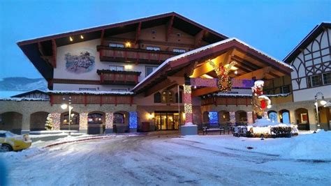 Zermatt front entrance - Picture of Zermatt Resort & Spa, Midway - TripAdvisor