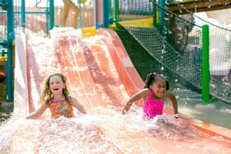 The 5 Best Outdoor Water Parks In Pennsylvania