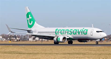 Smbc Aviation Capital Handovers Solo Boeing B Jet To Transavia