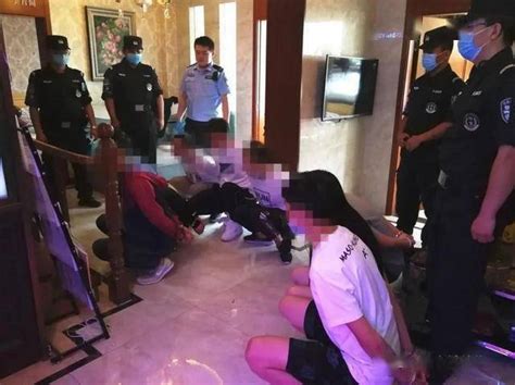 兰州城关警方成功捣毁一处淫窝，多名男女被抓 郏某某