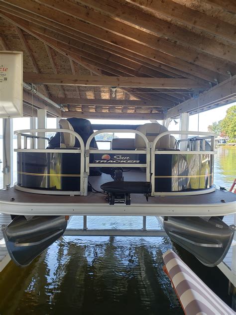 26 Boat Lifts For Pontoon Boats JaswantElspeth