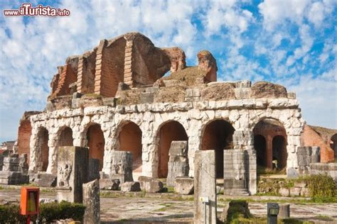 Anfiteatro Di Santa Maria Capua Vetere Campania Si Trova A Santa