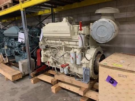 20112 Marine Engine Cummins Kta19 M600 1800 Rpm 600 Hp Running