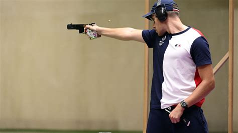 Jo Sixi Me M Daille D Or Pour La France Gr Ce Jean Quiquampoix