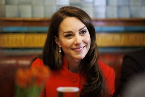 Kate Middleton à La Veille Du Couronnement Son Clin Doeil à 600