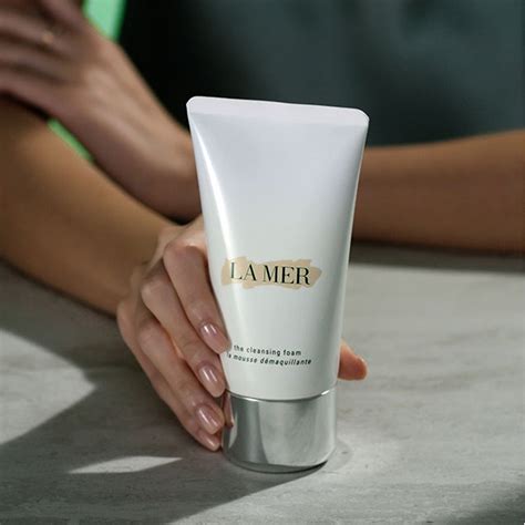 LA MER THE MICRO PEEL PEELING EXOFLIANT KALMEREND VERZACHTEND EN