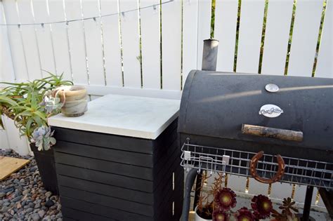 Backyard bbq station {DIY}