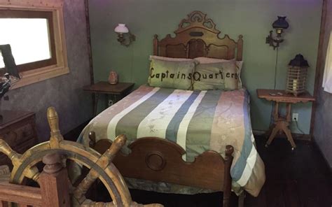 7 Amazing Treehouse Rentals In Illinois You Need To Book