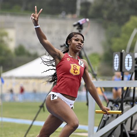 Arrogant Nation on Twitter RT USC Track Field 𝐖 𝟒𝐱𝟏𝟎𝟎 𝐑𝐄𝐋𝐀𝐘