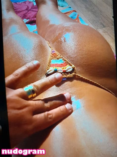 Christiana Almeida Christianaalmeida Crisvip Nude Leaks Onlyfans