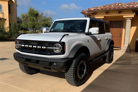 14 Mile 2022 Ford Bronco Outer Banks V6 4 Door For Sale On Bat Auctions Sold For 65000 On