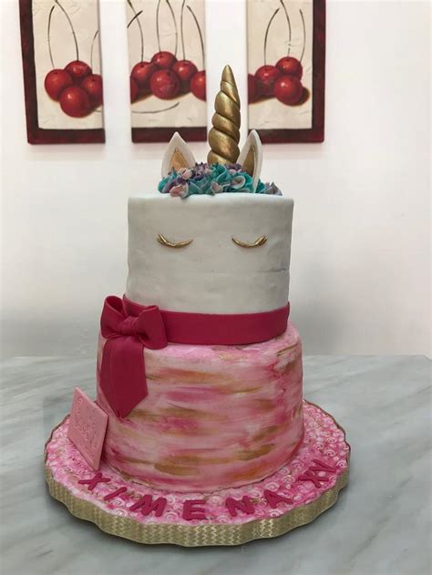 Unicorn Decorated Cake By Coco Mendez Cakesdecor