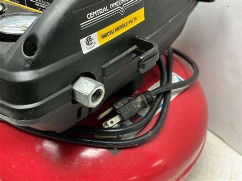 Central Pneumatic Pancake Air Compressor 3 Gallon 100 Psi Missing A Chuck Works Albrecht