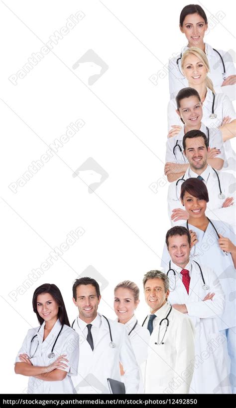 Große Gruppe von Ärzten und Krankenschwestern Stock Photo 12492850