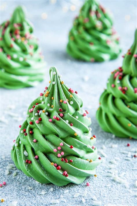 Meringue Christmas Trees • The Wicked Noodle