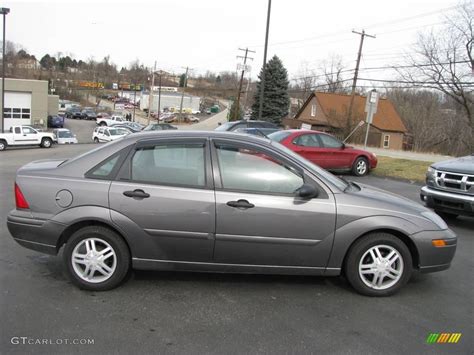 Liquid Grey Metallic Ford Focus Se Sedan Photo