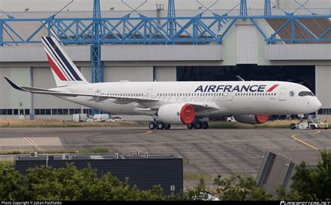 F WZGE Air France Airbus A350 941 Photo By Julian Pachlatko ID