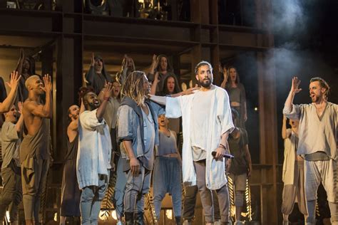 Lyric Opera S Jesus Christ Superstar A Glorious Rock Opera