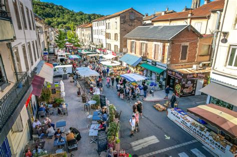 Mairie Ville Saint Affrique les Marchés de Plein Air Foires