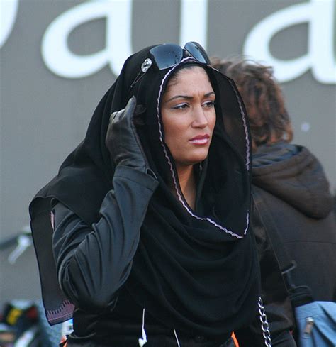 Iran Politics Club: Sexy Muslim Women in Fashionable Exotic Chador 1 - Ahreeman X