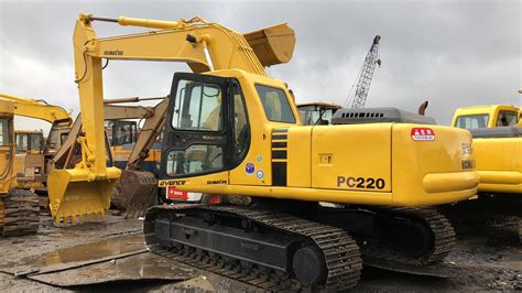 Used 90 Brand New Komatsu MIDI PC220 7 Crawler Excavator In Excellent