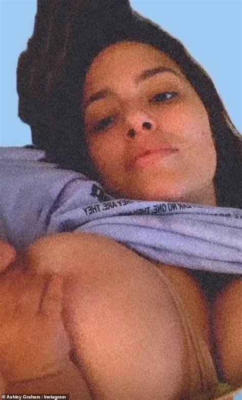 Naked Ashley Graham Flashes Her Unshaven Armpits In Stunning Selfie