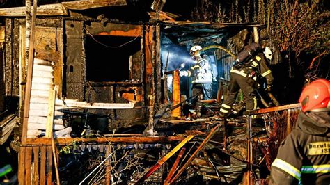 Iserlohn Gartenlaube bei Feuer zerstört Brandstiftung