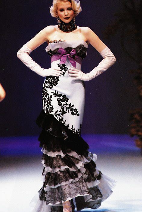 Fierce N Hot Elegancia Y Belleza Alemana Nadja Auermann Y Claudia