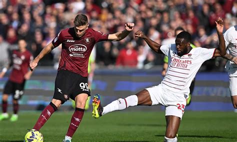 Salernitana Le Pagelle Di Cm Bene Piatek E Kastanos Dalla Panchina