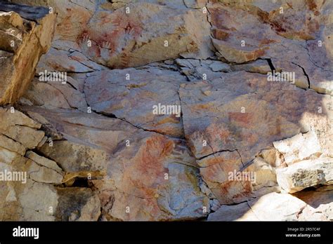 Arte Prehistórico Huellas En La Cueva De Las Manos Y Complejo De