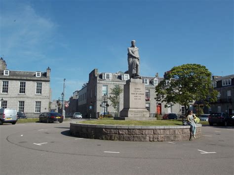 Aberdeen Golden Square © Chris Downer Cc By Sa20 Geograph Britain