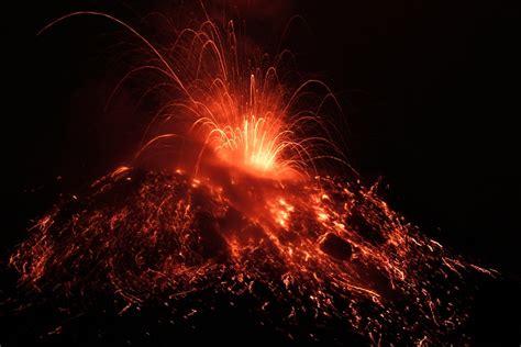 Pictures: "Scary" Volcano Erupts in Ecuador