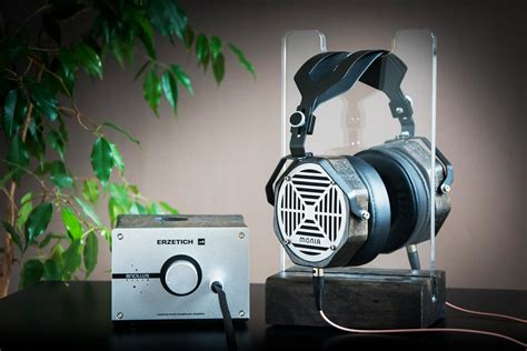 Black Cordless Headphones · Free Stock Photo