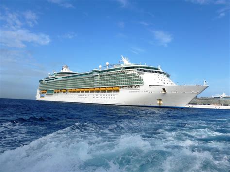 Royal Caribbeans Independence Of The Seas Packing List For Travel