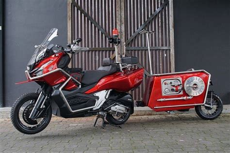 Ini Referensi 3 Modifikasi Honda ADV 150 Versi Juara Honda Modif