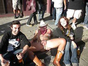 Mr Smiles Bare In Public ZB Porn