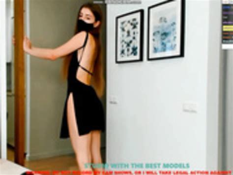 Coy Amina Flashing Asshole With Pussy Slip On Day 149