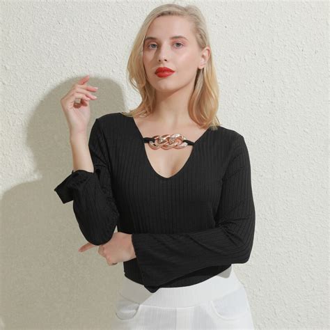 Sexy Women Solid Color Sweaters Chain Decor V Neck Long Sleeve Spring