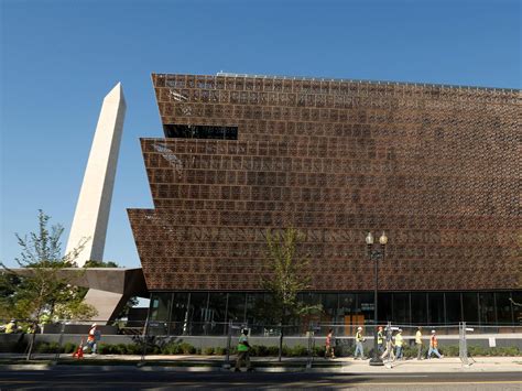 Hangmans Noose Left At National Black History Museum In Washington Dc